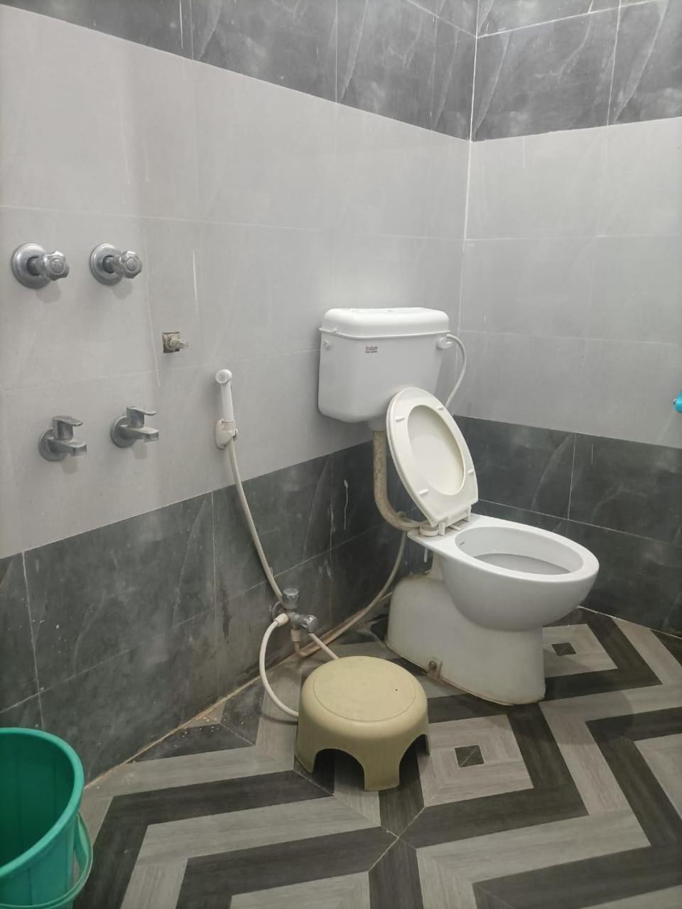 Hotel Nalanda Guest House Esterno foto