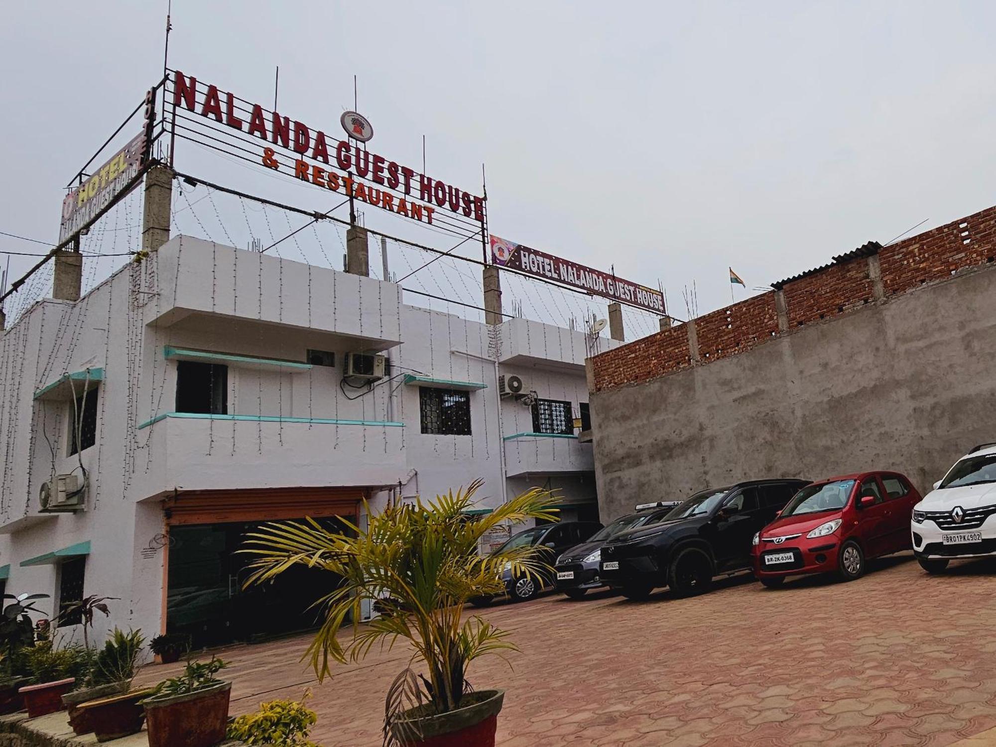 Hotel Nalanda Guest House Esterno foto
