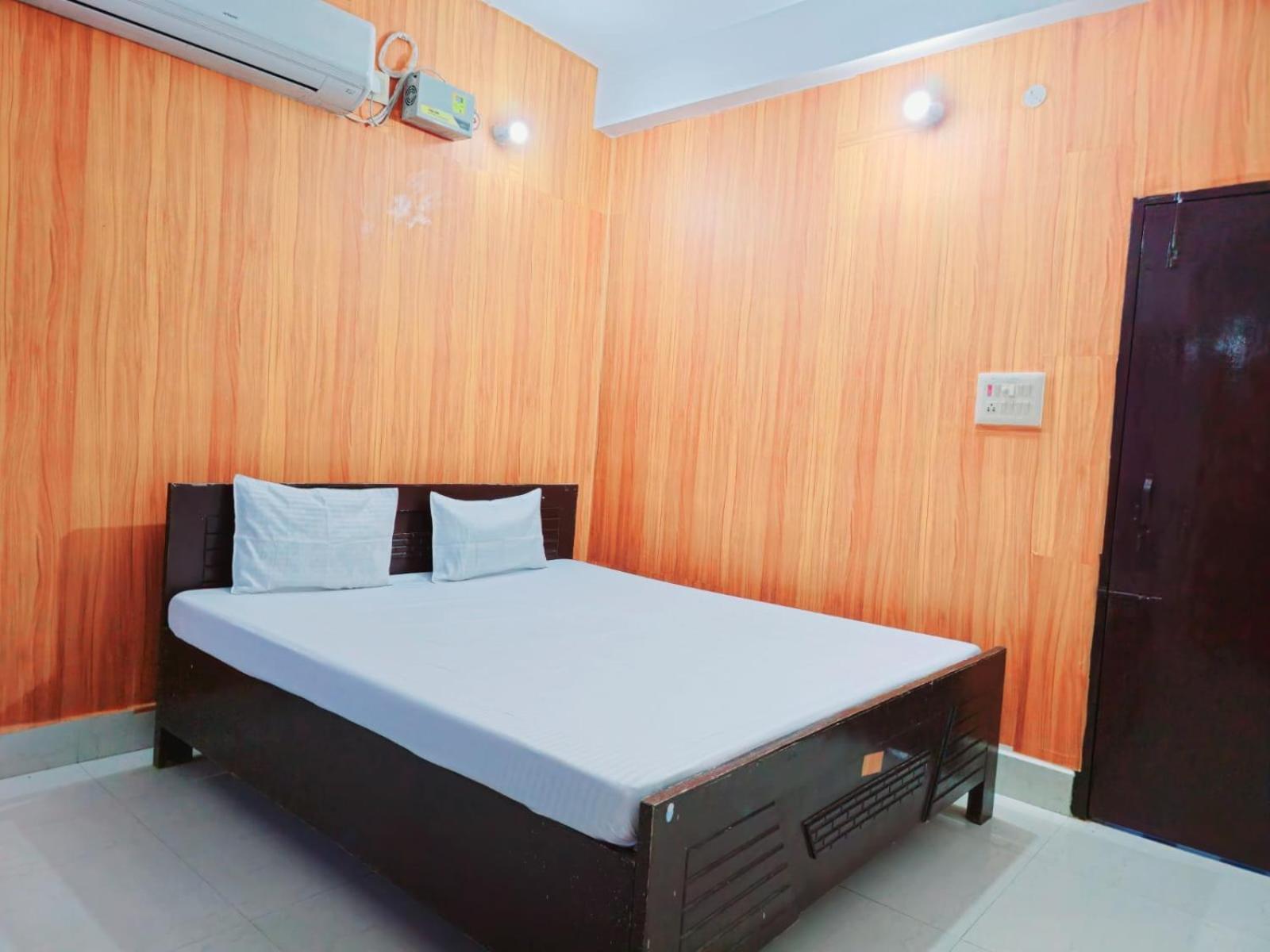 Hotel Nalanda Guest House Esterno foto