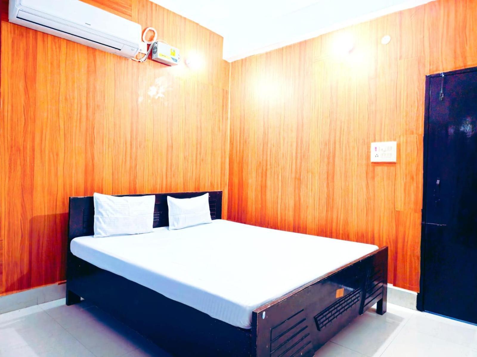 Hotel Nalanda Guest House Esterno foto